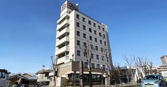 ホテルルートインコート松本インターの外観